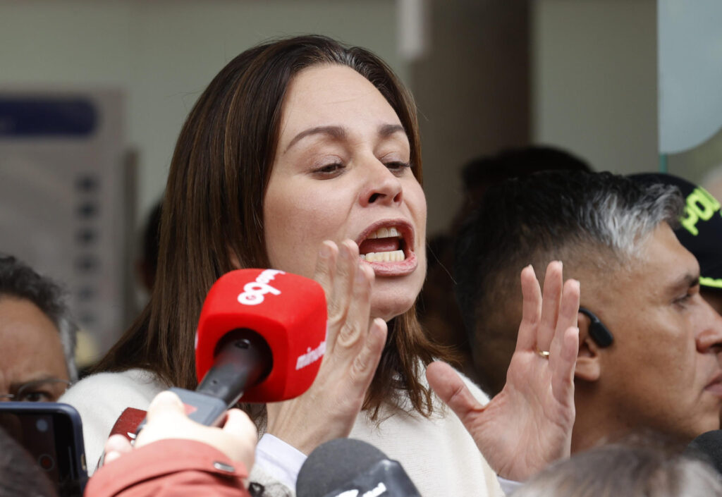 Esposa de Uribe Turbay agradece a Colombia su apoyo mientras sigue crítico en el hospital - AlbertoNews