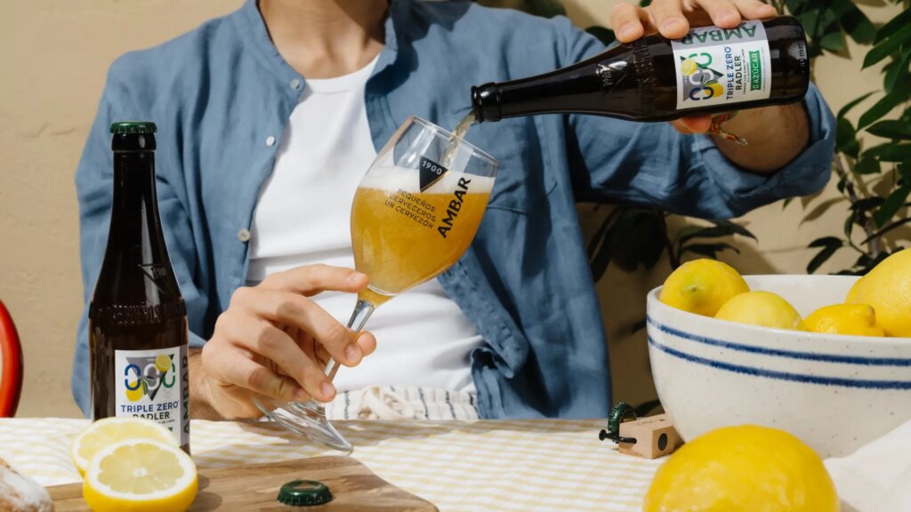 Este verano, descubre la nueva cerveza para todos (y es sin alcohol y sin azúcar)