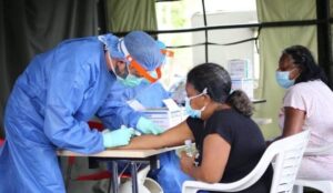 Estiman que menos del 10% de la población venezolana posee seguro médico  