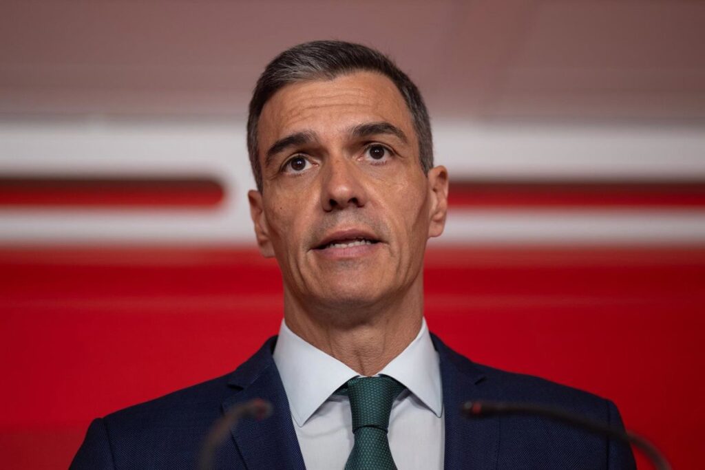 Exministros y exparlamentarios del PSOE urgen a Sánchez a su renuncia como líder del partido y congreso extraordinario