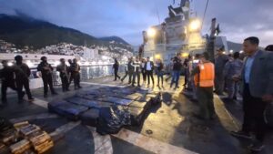 FANB detiene a ocho personas por transportar 1,5 toneladas de cocaína en La Guaira - AlbertoNews