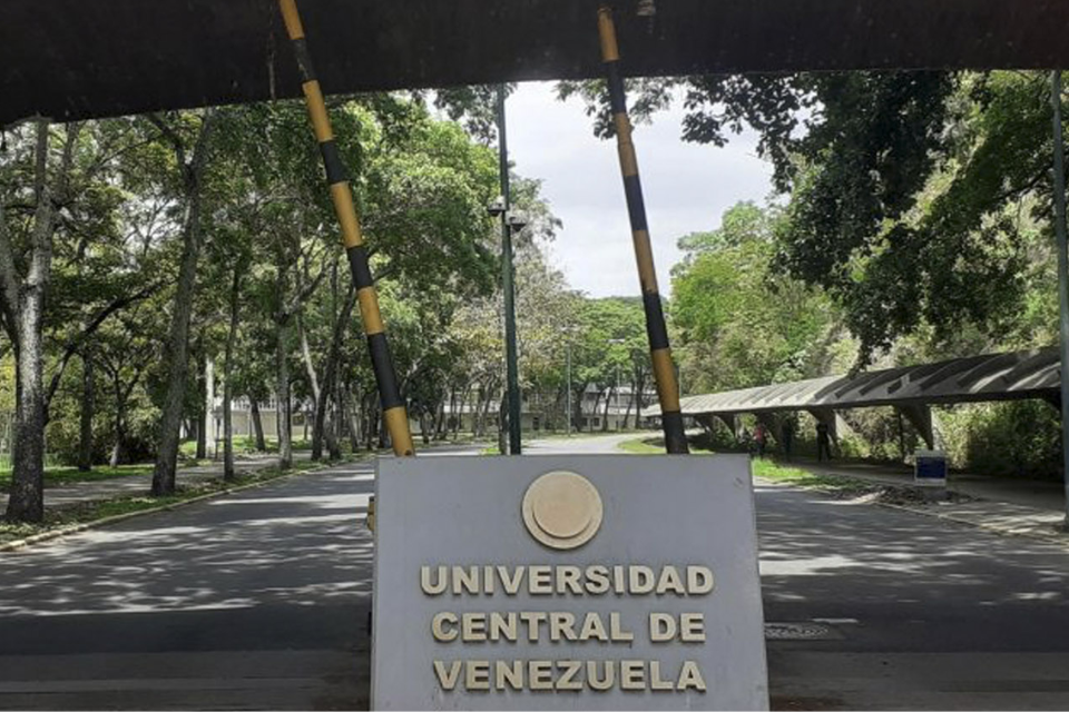Apucv UCV Faces