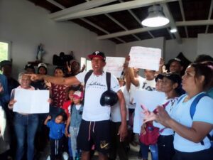 Familiares y compañeros claman libertad para los 8 pescadores