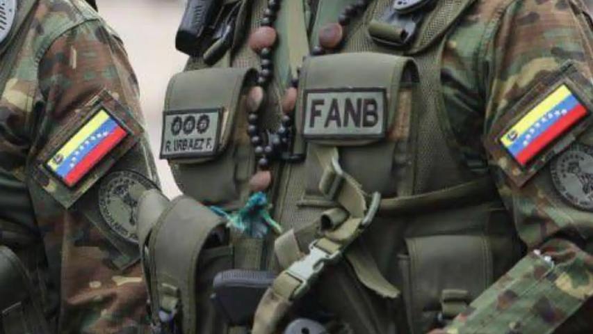 Fanb prohibió el uso de WhatsApp e Instagram a militares por falta de «madurez profesional»