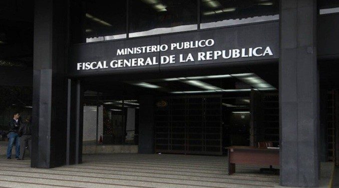 Fiscalía acusa a dos policías por el presunto homicidio de un joven