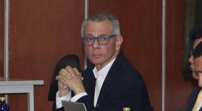 Fiscalía pide 13 años de prisión para exvicepresidente Glas en Ecuador por peculado