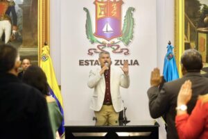 Gobernador Luis Caldera anunció su gabinete ejecutivo
