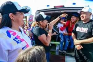 Gobernadora entregó ambulancia en municipio Bolivariano Angostura