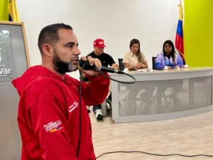 Gobernadora sostuvo encuentro con el sector transporte del estado Bolívar