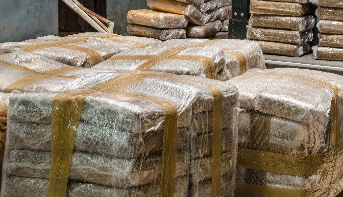 Golpe al narcotráfico: El Salvador incauta 6,3 toneladas de cocaína y detiene a 17 personas en el Pacífico - AlbertoNews