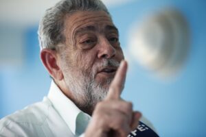 Gonsalves pide a Venezuela y Trinidad y Tobago una tregua y no escalar tensiones