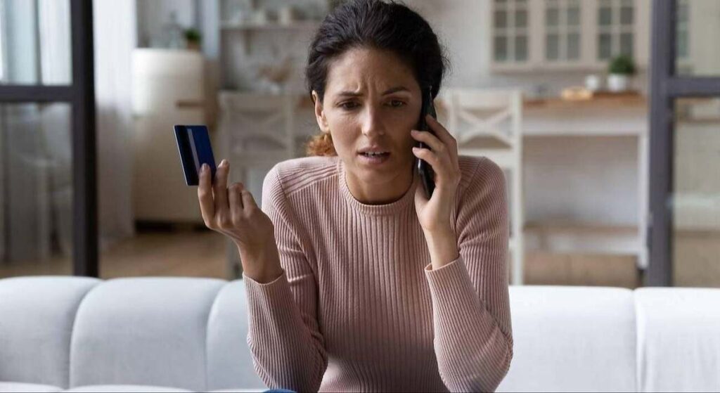 "Hacen creer a las víctimas que recuperarán su dinero"