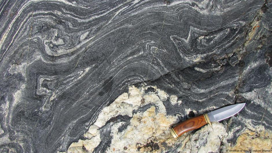 Hallan rocas que podrían ser las más antiguas de la Tierra – DW – 30/06/2025