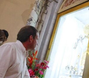 Hijo de Juan Pablo Guanipa dice desconocer el paradero de su padre tras cumplir un mes detenido