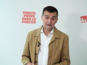 IU reclama a Sánchez que no opte por el "repliegue" y que la legislatura puede durar hasta 2027 si acelera medidas