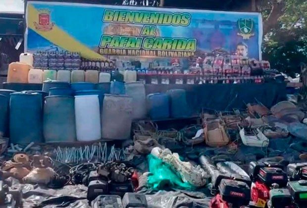 Incautan 800 litros de gasolina y materiales usados para minería ilegal en el estado Amazonas