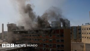 Irán golpea un hospital del sur de Israel y el ejército israelí bombardea un reactor nuclear iraní en una intensa noche de ataques