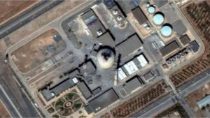 Israel bombardea objetivos estratégicos en Irán y promete frenar su capacidad misilística