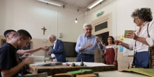Italia vota en un referéndum para reducir de diez a cinco años el tiempo de residencia para obtener la nacionalidad