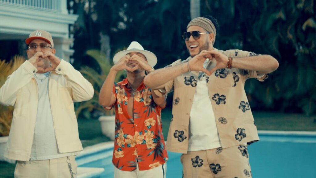 J King & Maximan "Pa' Que Me Llama"
