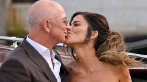 Jeff Bezos y Lauren Sánchez se dan el «sí» en una ceremonia blindada en una isla de Venecia