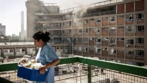 Jornada intensa: misil iraní impacto en un hospital israelí y Netanyahu bombardeó reactor nuclear de Arak - AlbertoNews