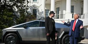 José M. de Areilza: Se vende Tesla