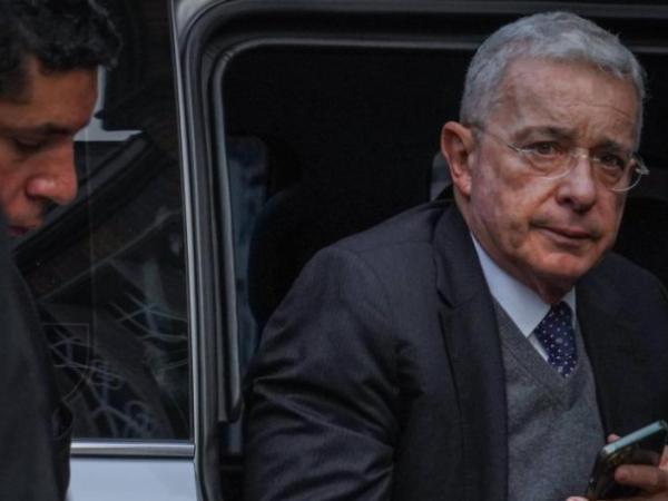 Juicio a Álvaro Uribe: Fiscalía pide condena contra por soborno y fraude procesal | Gobierno | Economía