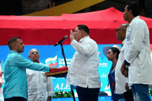 Juramentan a Terán como gobernador