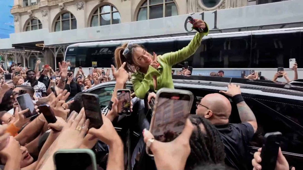 Karol G desató furor en Nueva York con ‘Tropicoqueta’
