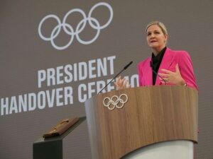 Kirsty Coventry es la primera presidenta del COI