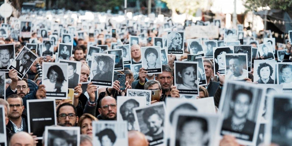 La Justicia argentina ordena hacer juicio en ausencia a los acusados del atentado a la AMIA