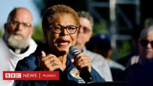 La alcaldesa de Los Ángeles, Karen Bass, declara un toque de queda parcial tras 5 días de protestas contra las redadas migratorias