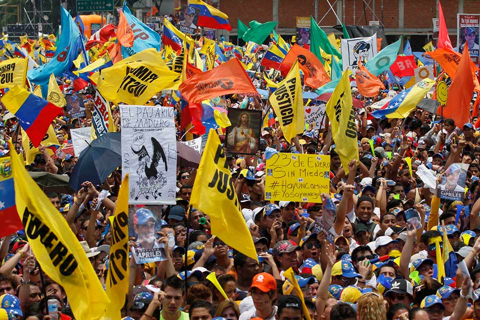 "La economía no se controla con detenciones", afirman partidos opositores