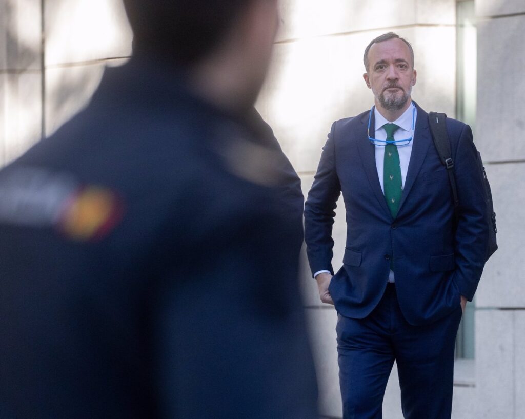 La juez deja en libertad al exsecretario de Estado Francisco Martínez