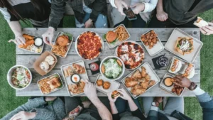 La razón por la que la Generación Z casi siempre elige el plato picante del menú