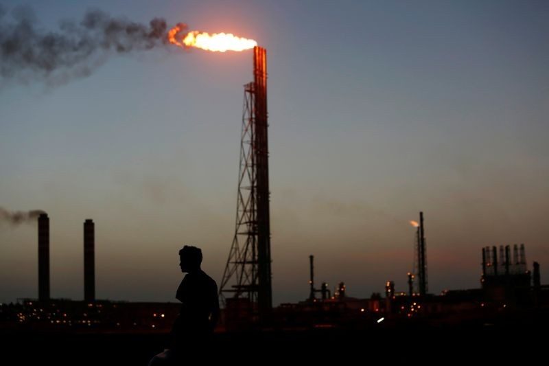 La segunda refinería más grande de Venezuela paralizada por un apagón, según fuentes