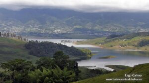 Lago Calima, la joya del turismo vallecaucano que se ha convertido en el botín de disputa de grupos armados
