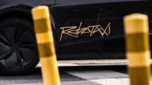 Las autoridades de EE.UU. piden información a Tesla por los incidentes de sus 'robotaxis' - AlbertoNews