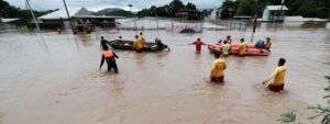 Las lluvias provocadas por el huracán Erick incomunican a miles de personas en Honduras - AlbertoNews