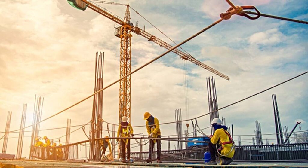 Las vacantes sin cubrir en el sector de la construcción se cuadruplican