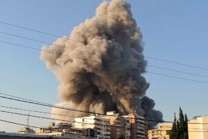 Líbano dice haber desmantelado 500 posiciones militares y depósitos de armas en el sur - AlbertoNews