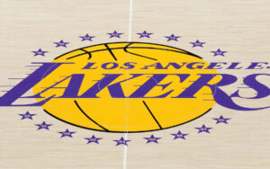 Los Angeles Lakers comprado por 10 mil millones de dólares