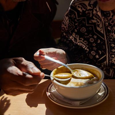 Los alimentos que fortalecen el sistema inmunitario y podrían protegerte de la gripe, según la ciencia