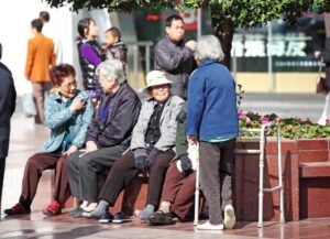 Los hombres y mujeres mayores viven ahora más tiempo : IPS Agencia de Noticias