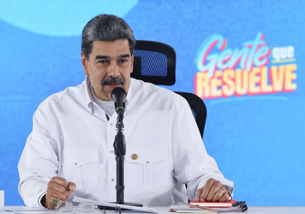 Maduro: Venezuela no depende de licencias para operar su industria petrolera