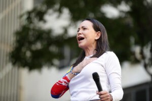 María Corina Machado: Maduro decidió cruzar la raya roja asilados