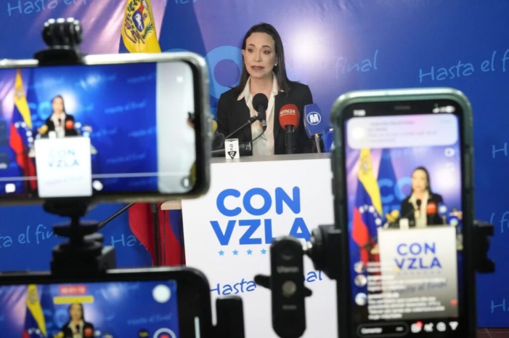 María Corina Machado pidió a Washington «tomar más medidas contra Nicolás Maduro»
