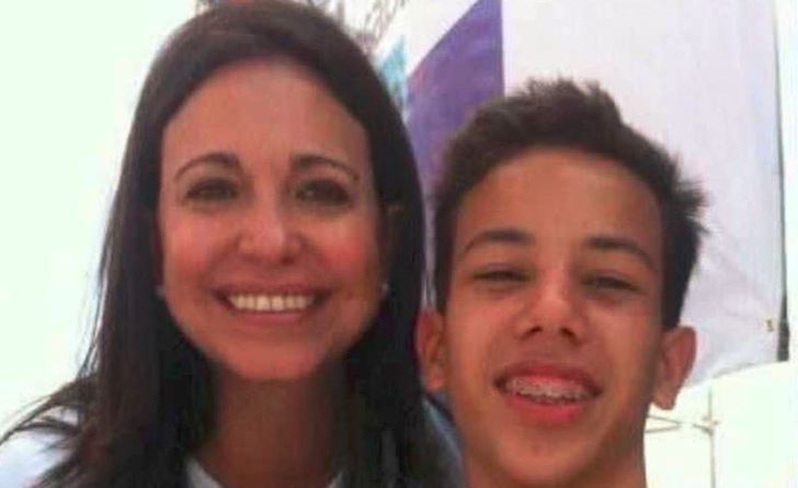 María Corina Machado rindió un homenaje a Neomar Lander, joven asesinado en las protestas de 2017