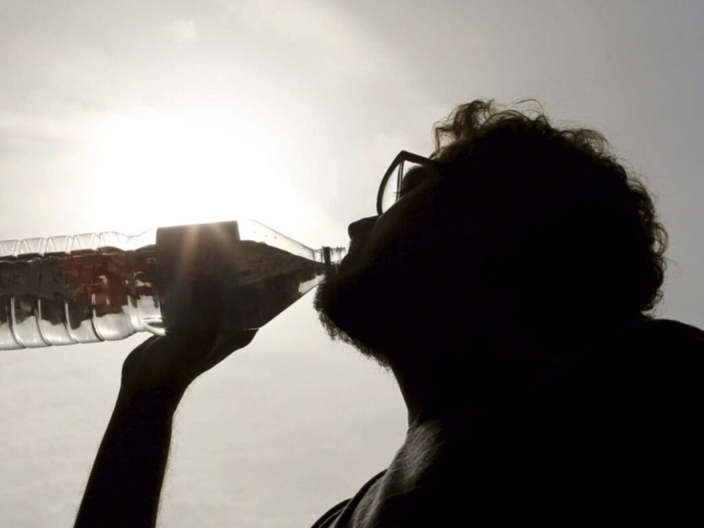 Más de un centenar de personas hospitalizadas en Japón por la ola de calor - AlbertoNews